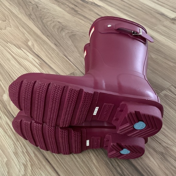 Brand new Hunter original short matte rain boots - Picture 5 of 7